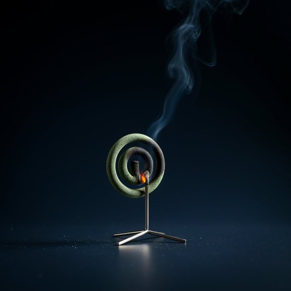 Espiral encendido con humo